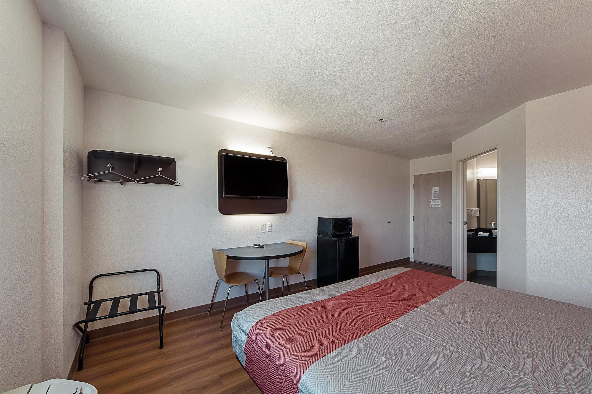 Motel 6-San Antonio, Tx - Downtown - Alamo Dome Екстериор снимка