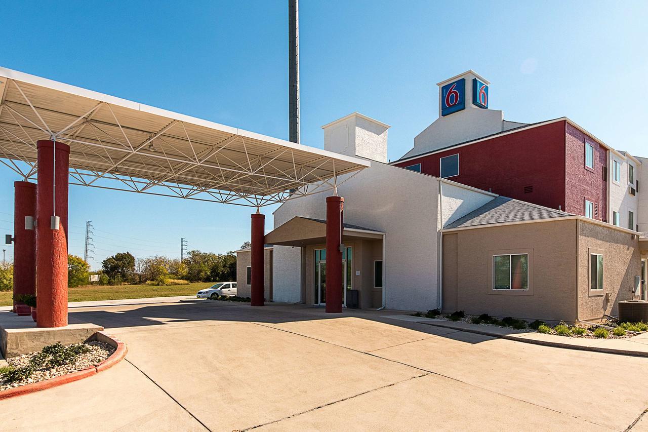 Motel 6-San Antonio, Tx - Downtown - Alamo Dome Екстериор снимка