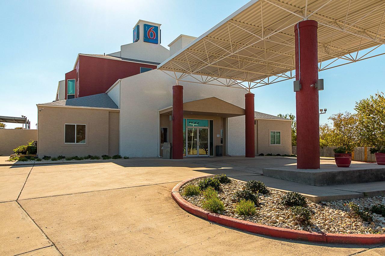Motel 6-San Antonio, Tx - Downtown - Alamo Dome Екстериор снимка