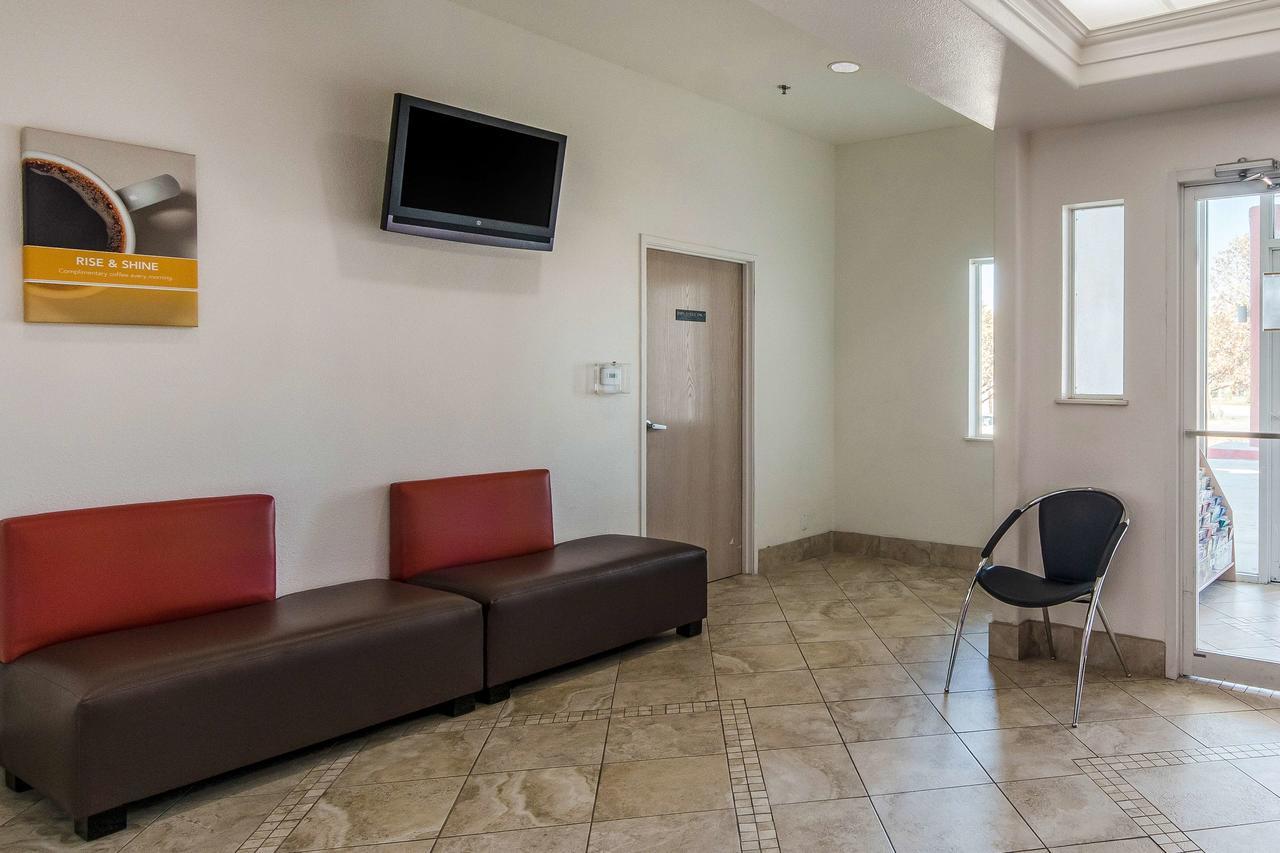 Motel 6-San Antonio, Tx - Downtown - Alamo Dome Екстериор снимка